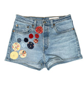 Load image into Gallery viewer, YoYo Venice Beach Vintage Levis Denim Shorts
