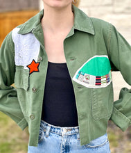 Load image into Gallery viewer, Sails Patched Cropped Military Fatigue Jacket
