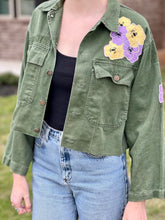 Load image into Gallery viewer, Flower Garden Cropped Vintage Military Fatigue Jacket
