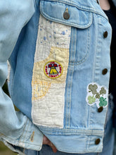 Load image into Gallery viewer, Light Wash Quilt Patched Vintage Lee Denim Jacket
