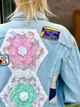 Load image into Gallery viewer, Light Wash Quilt Patched Vintage Lee Denim Jacket
