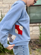 Load image into Gallery viewer, Bow Quilt Patched Vintage Sweatshirt
