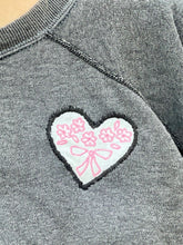 Load image into Gallery viewer, Charcoal Heart Embroidered S/S Vintage Sweatshirt
